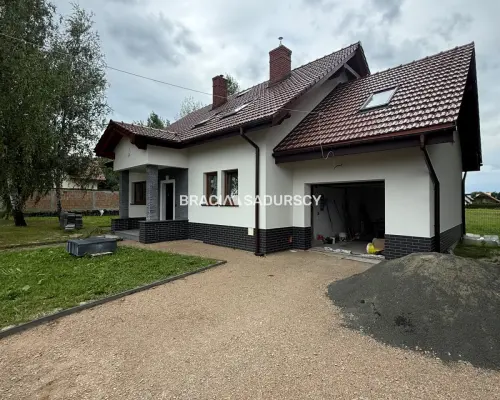 Dom wolnostojacy w Rybnej/Czernichów