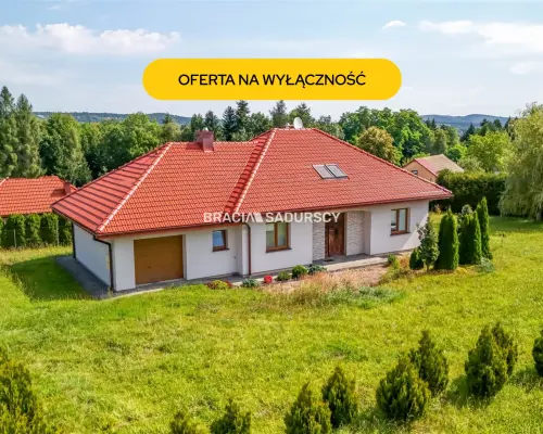 Nowoczesny dom parterowy w Łapanowie