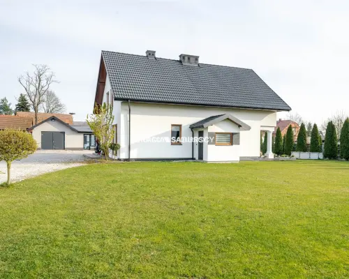 Dom jednorodzinny 138 m² – piękna działka 18 a