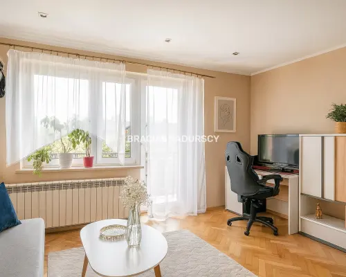 Dom wolnostojący na 15 arowej działce Opatkowice