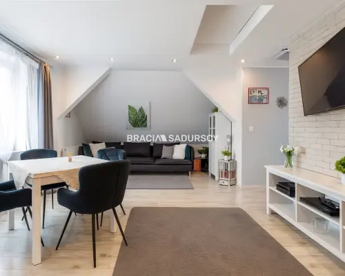 Wolnostojący dom Opatkowice-180 m² działka 11arów