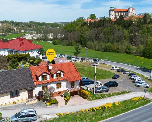 Widokowy dom w Wiśniczu