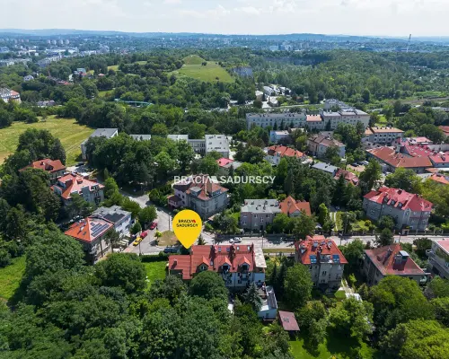 Dom Stare Podgórze| Działka narożna 5,6 