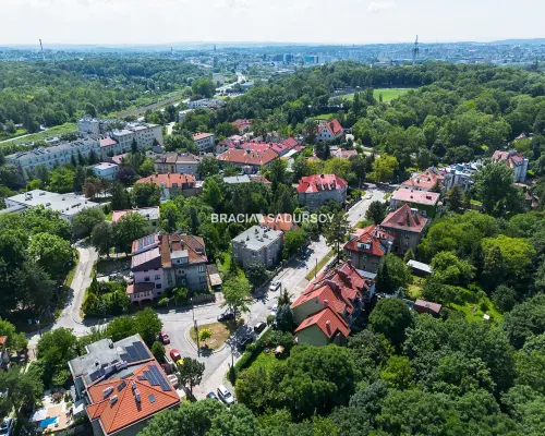 Dom Stare Podgórze| Działka narożna 5,6 