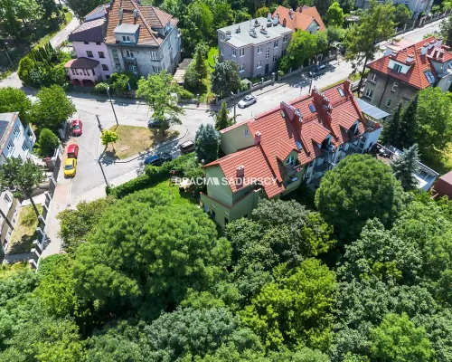 Dom Stare Podgórze| Działka narożna 5,6 