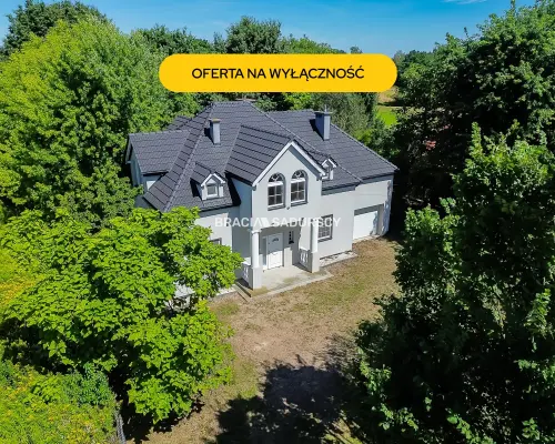 Przestronny dom / na działce z dużą prywatnością
