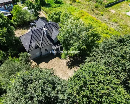 Przestronny dom / na działce z dużą prywatnością
