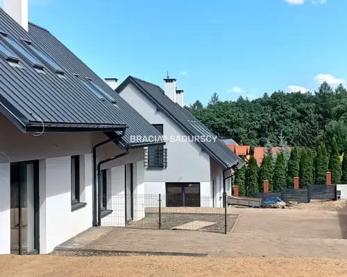 Nowe domy zabudwa bliźniaczej Zabierzów