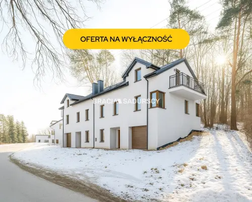 Wygodne domy pod lasem w Podgórkach Tynieckich.