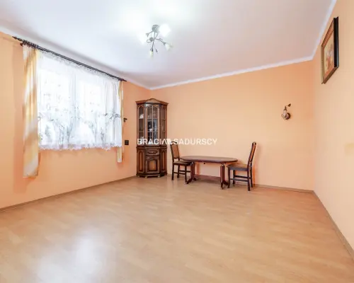 Dom gotowy do zamieszkania lub adaptacji