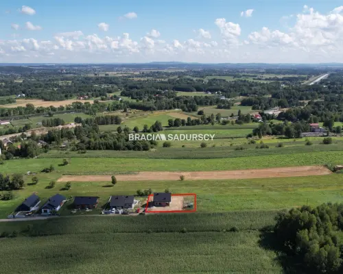 Dom w Brzezince, gm Brzeźnica