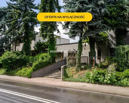 Lokal usługowy z domem mieszkalnym