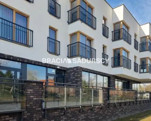 Lokal usługowy w Skawinie, Nowa Cena 7500 m2