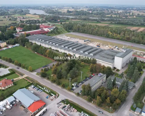 Nieruchomośc z przeznaczeniem pod fabrykę / centru