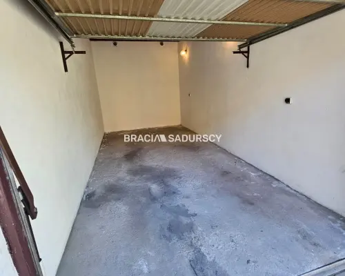 Garaż przy ul. Kwartowej