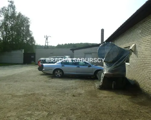 Zdjęcia należą do właściciela oferty.  Do sprzedania nieruchomość produkcyjno-mieszkalna o powierzchni całkowitej 1027 m2 leż