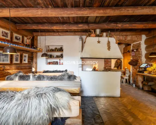 Lokal w centrum miasta z działającą restauracją