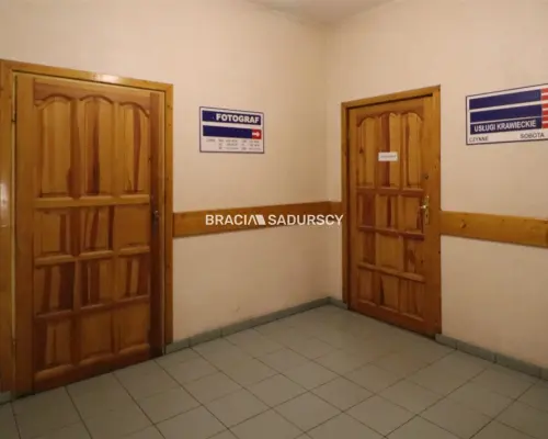 Dochodowa kamienica na Rynku w Miechowie - lokale handlowo-usługowe, wysoka stopa zwrotu     Na sprzedaż oferujemy  nieruchom