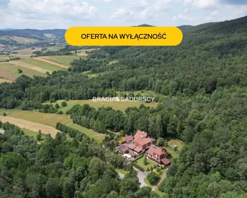 Kompleks Komercyjny 820 m² u stóp Beskidu Wyspowego | Działka 1,45 ha | Iwkowa    Szukasz unikalnej nieruchomości
