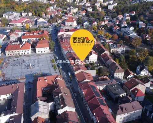 Kamienica w centrum Bochnii z ogrodem i parkingiem