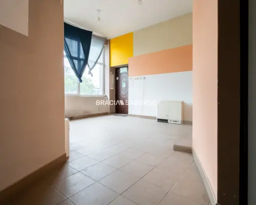 Lokal przy placu Bieńczyckim, Kraków Bieńczyce