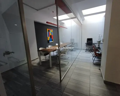 Wyposażony lokal biurowy | plac bohaterów getta