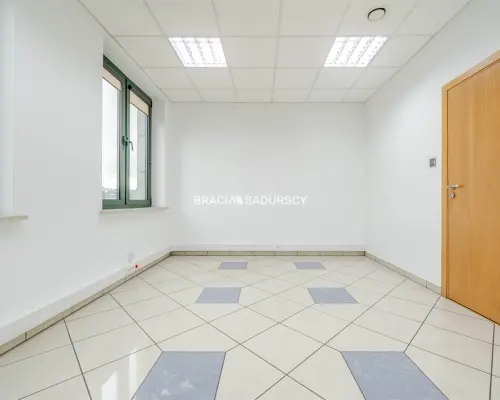 lokal biurowy w biurowcu 11m2 Pradnk Bialy
