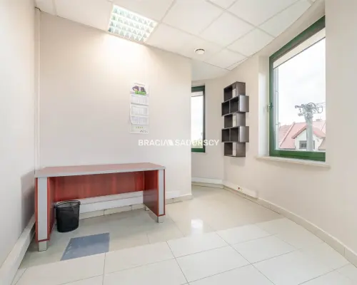 lokal biurowy 44 m2 Prądnik Biały biurowiec