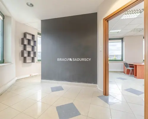 lokal biurowy 44 m2 Prądnik Biały biurowiec