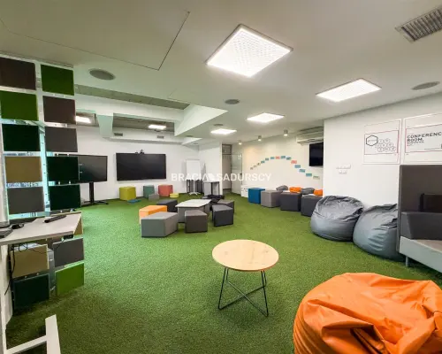 Lokal usługowo-biurowy, 170 m², Zabłocie, parter