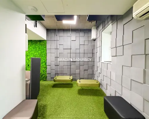 Lokal usługowo-biurowy, 170 m², Zabłocie, parter