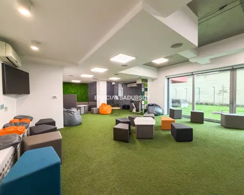 Lokal usługowo-biurowy, 170 m², Zabłocie, parter