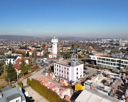 Open space/całe piętro w nowoczesnym biurowcu 1-P