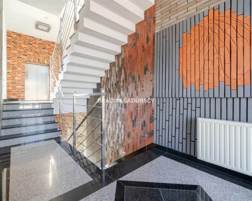 Open space/całe piętro w nowoczesnym biurowcu 1-P