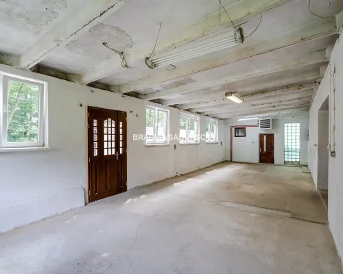 200m2 usługowo-magazynowego, duży parking