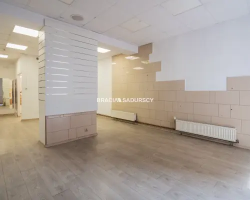 Reprezentacyjny lokal handlowy w sercu Skawiny