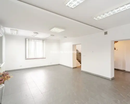 Przestronny lokal usługowy 270 m² – Zakopiańska