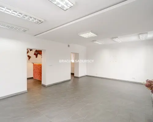 Przestronny lokal usługowy 270 m² – Zakopiańska