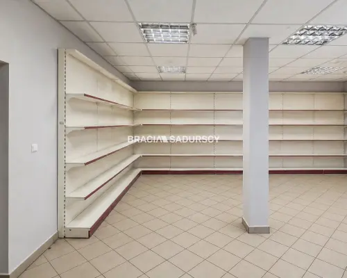 Lokal handlowo- usługowy w pawilonie parter Kraków