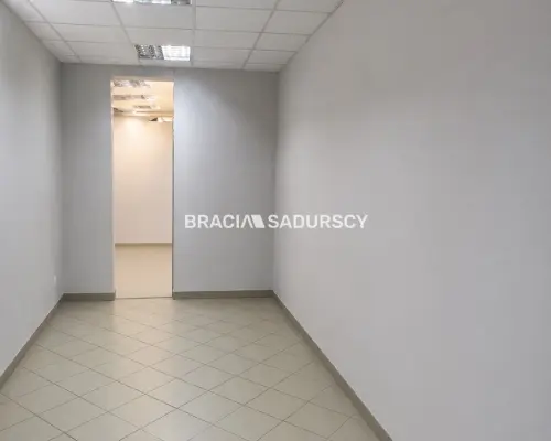Lokal handlowo- usługowy w pawilonie parter Kraków
