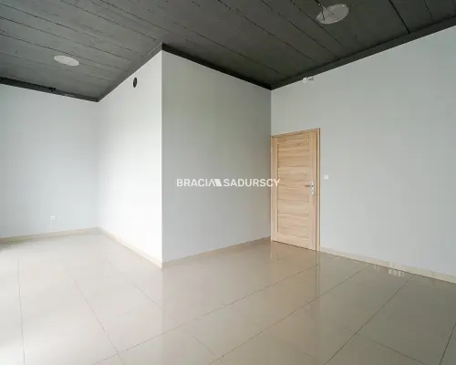 Lokal / usługowy / biurowy / wys. standard budynku