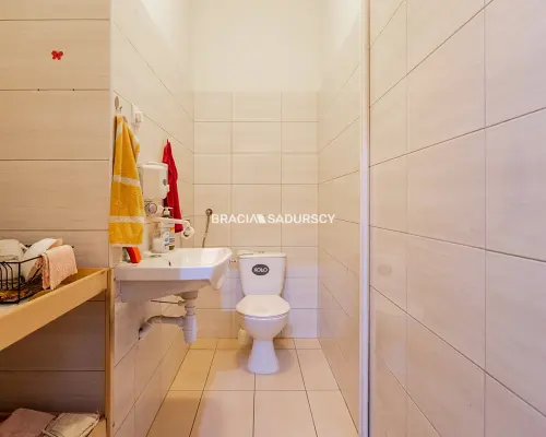 Lokal parterowy przy zajezdni Płaszów
