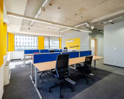 Wykończony lokal biurowy 392 m² do wynajęcia