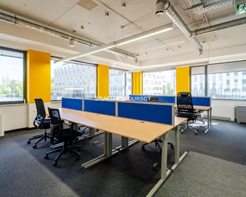 Wykończony lokal biurowy 392 m² do wynajęcia