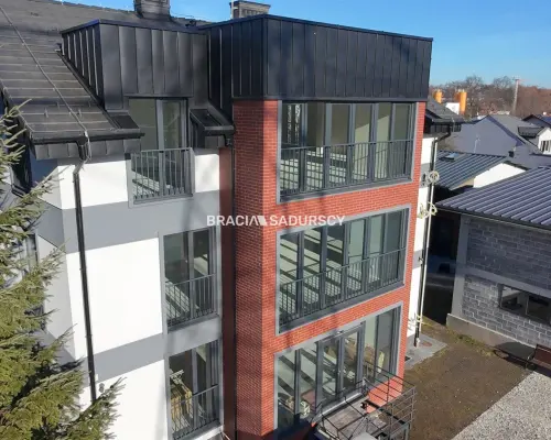 Wolnostojący obiekt biurowy- 300m2!!!