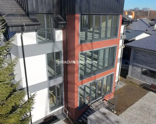 Wolnostojący obiekt biurowy- 300m2!!!
