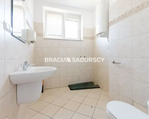 os. oficerskie, 2p/2p, 97m2 na biuro