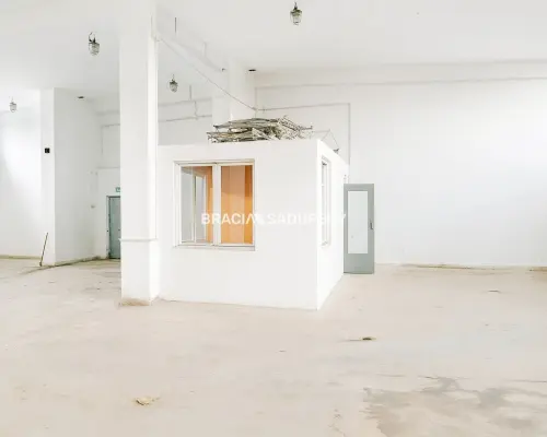 Hala mag. - prod. pow. 860 m2 w centrum Proszowic!