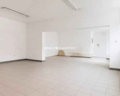 Lokal handlowo-usługowy w centrum Proszowic!