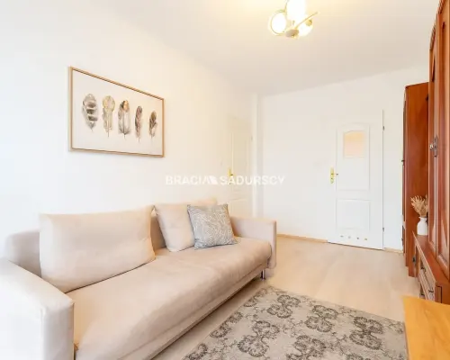3-POKOJOWE, BALKON, ATRAKCYJNA LOKALIZACJA